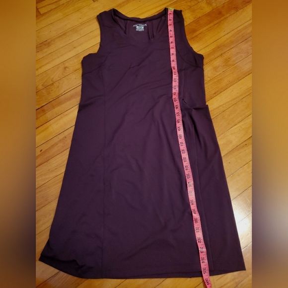 Arc'teryx Solterra sleeveless dress. Dark purple. Size M. Flaw! - Picture 8 of 9